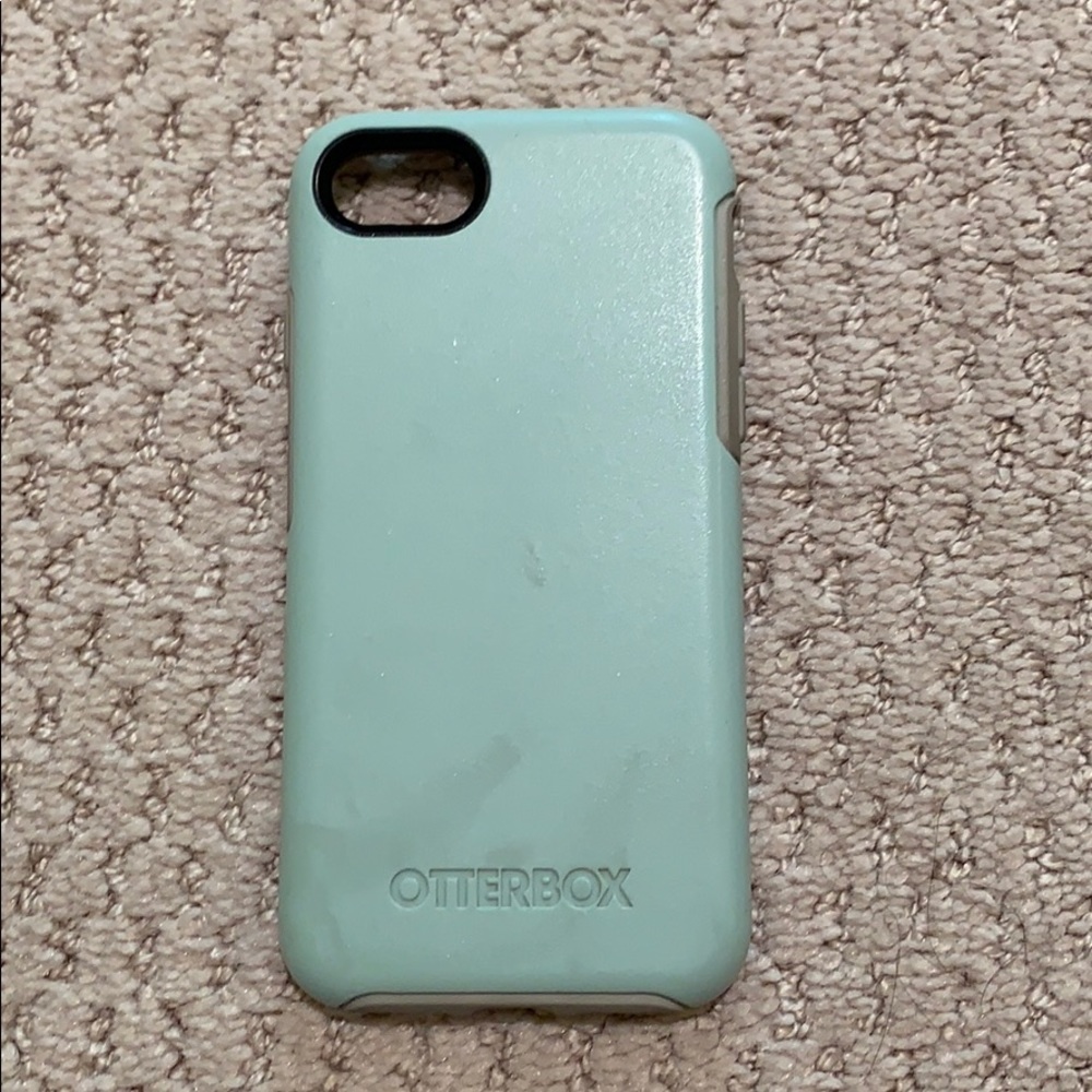 Otterbox Symmetry Case : IPhone 7/8